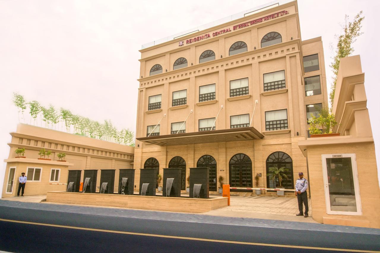 Regenta Central Amritsar Zewnętrze zdjęcie